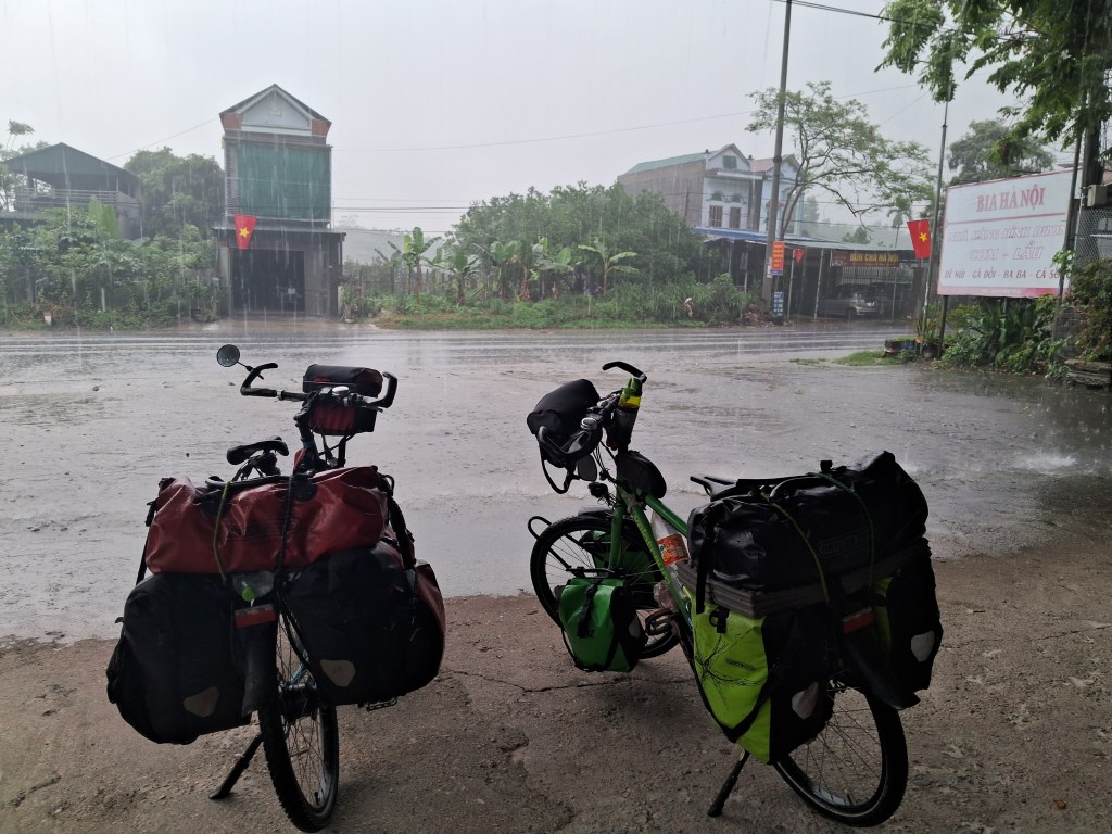 (99) Regen bringt Segen in entlegenen Gegenden