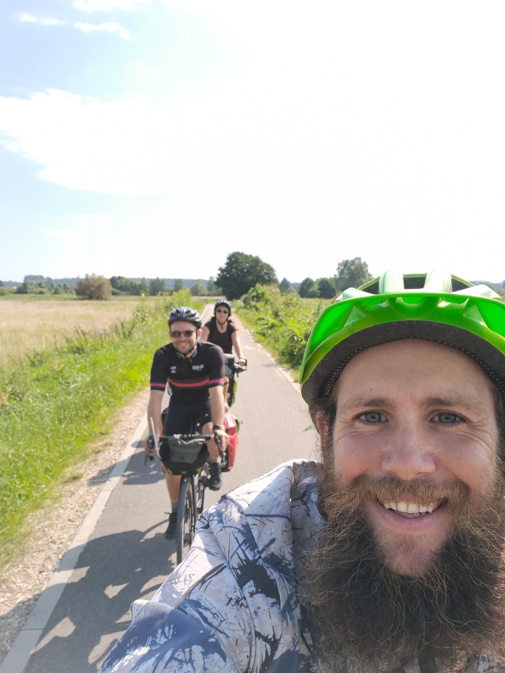 (118) Mit Max(imalgeschwindigkeit)